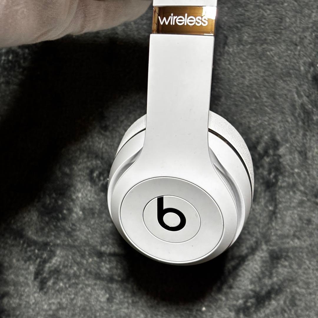 beats solo 3 wireless ヘッドホン マットシルバー