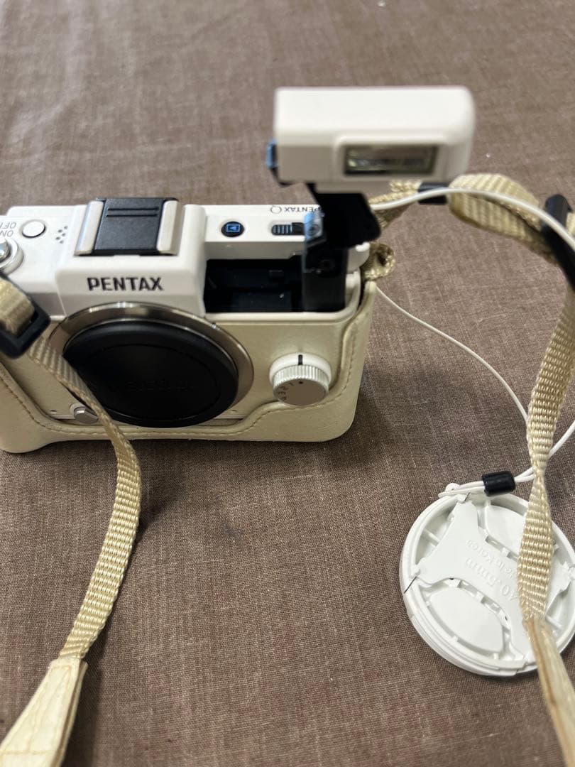 PENTAX Q ミラーレスカメラ ホワイト