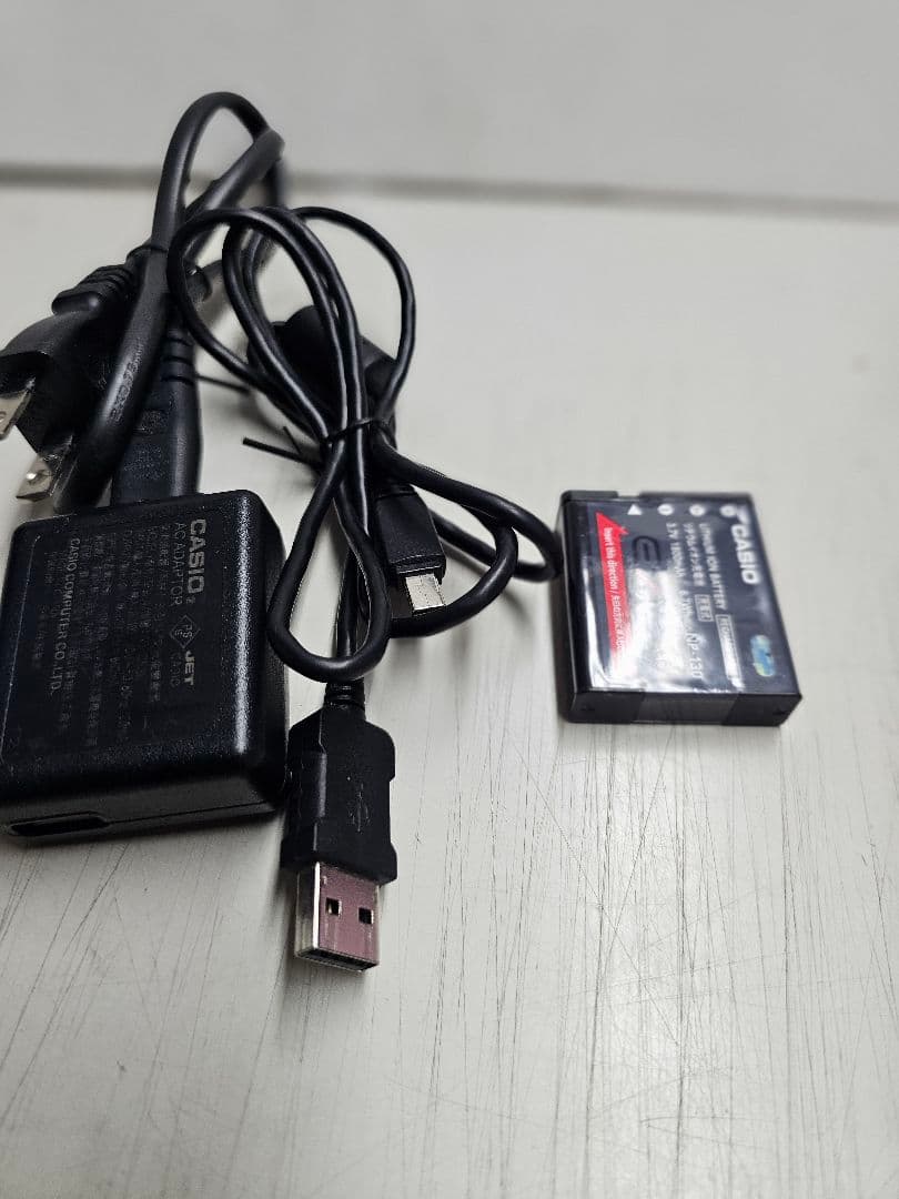 s*a様 CASIO EXILIM EX-ZR200ピンク コンパクトデジタルカ