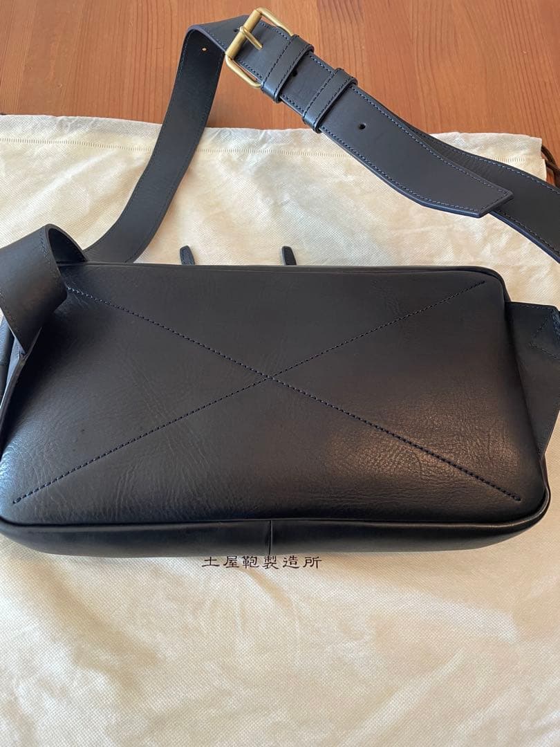 【極美品】土屋鞄　ビーグルトリジップボディーバック　ダークインディゴ