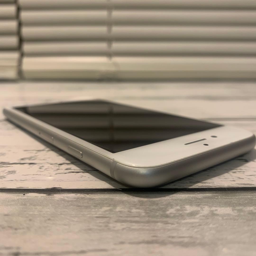 Apple iPhone 8 64GB シルバー 100% 本体のみ