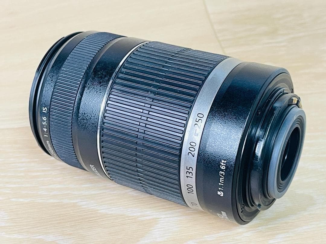 美品‼️Canon キヤノン EF-S 55-250mm f4-5.6 IS