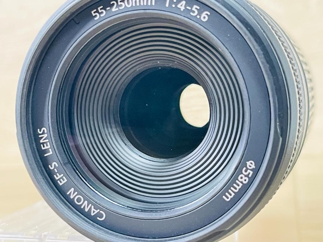 美品‼️Canon キヤノン EF-S 55-250mm f4-5.6 IS