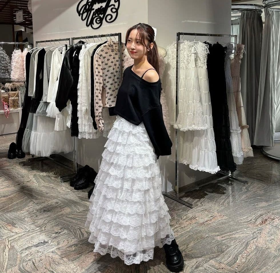 トリートユアセルフ girly lace frill long skirt