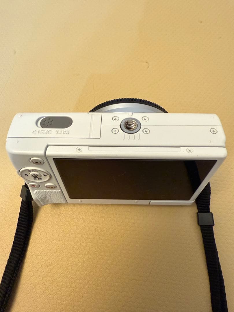 Canon EOS M200 15-45mm レンズ　ホワイト