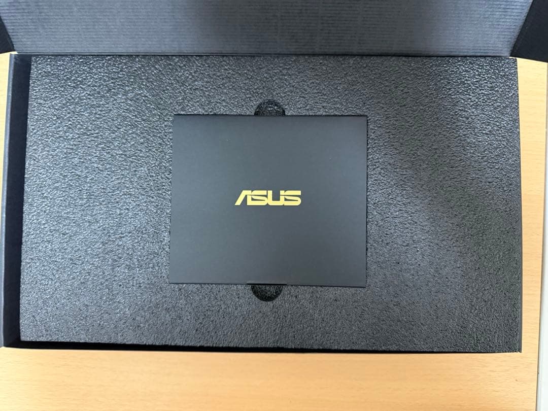 グラフィックボード・グラボ・ビデオカード ASUS Radeon RX 9070 XT 16GB OC