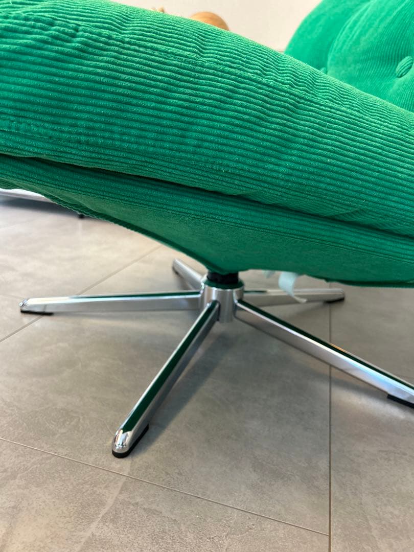 ディヴリンゲIKEA 回転パーソナルチェア椅子