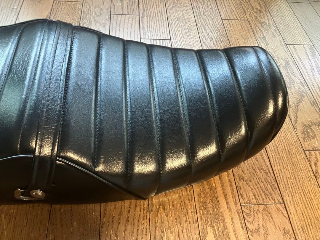 カワサキ ゼファー1100/RS用 タックロールシート アンコ抜き ZEPHYR