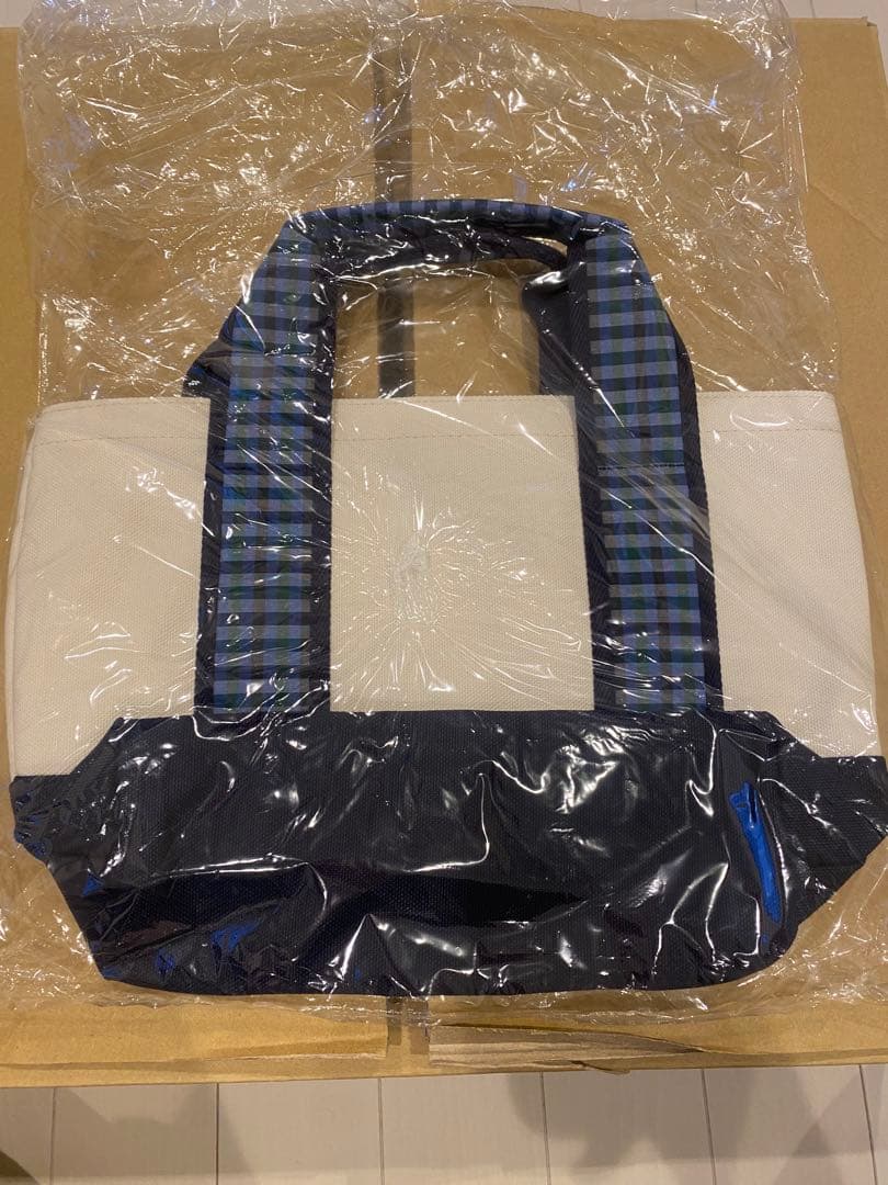 ファミリア広尾限定　トートバッグ　新品未使用　タグ付き