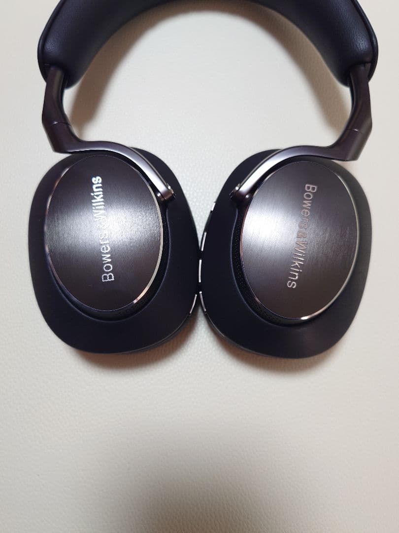 Bowers&Wilkins Px8　ブラック