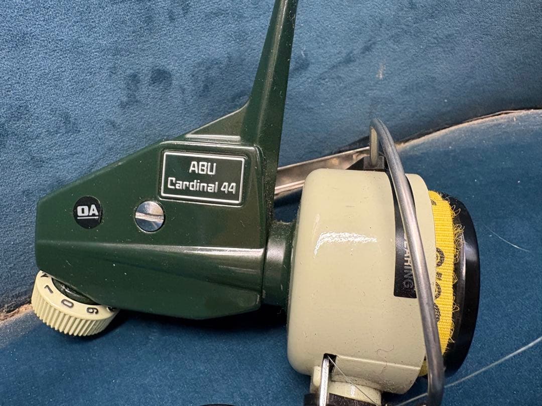 梅*吉様 ABU Cardinal 44 スピニングリール