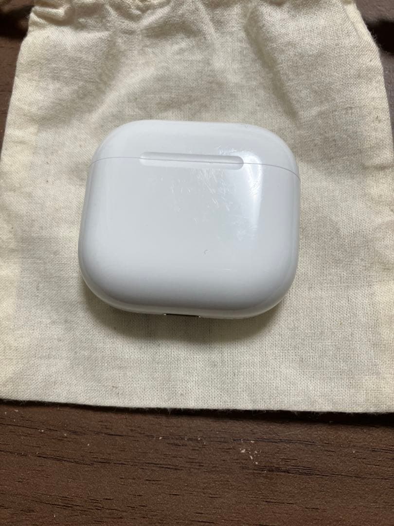 AirPods4(ノイズキャンセリング搭載)