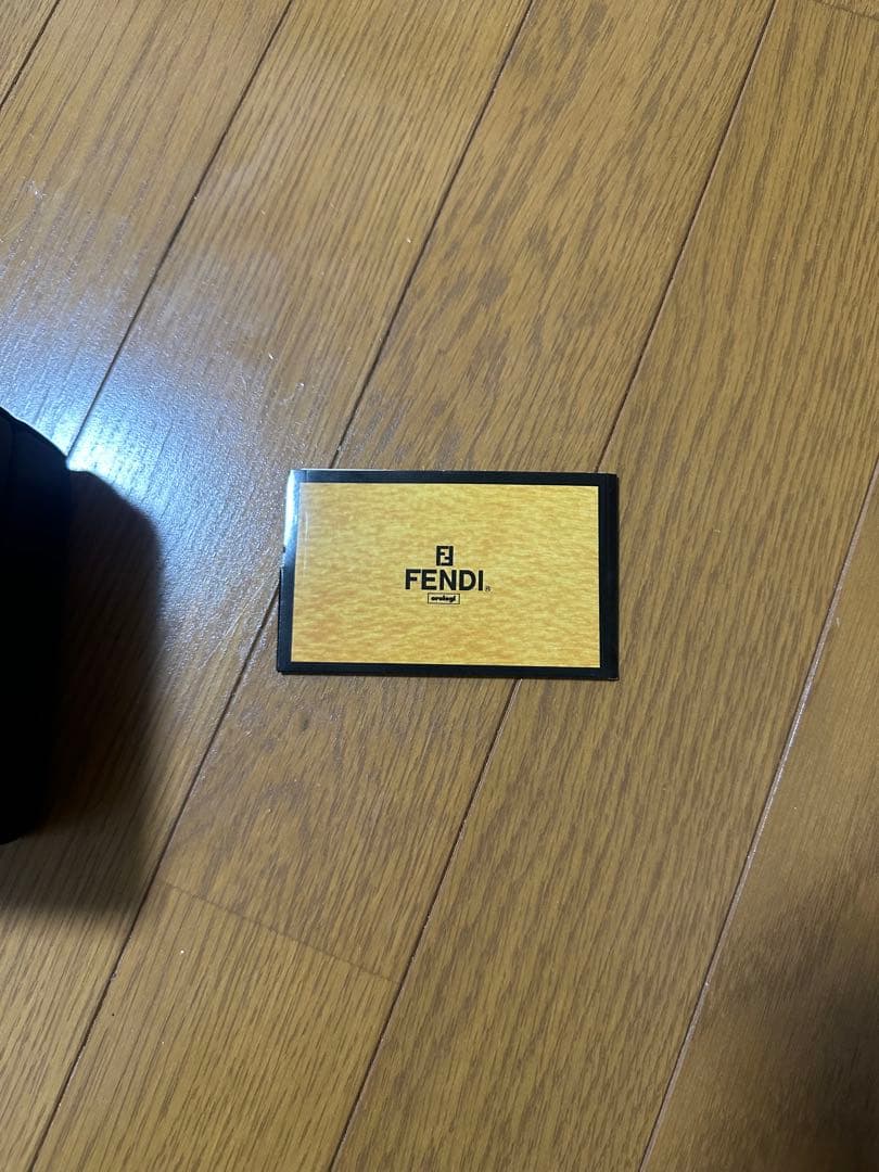 FENDI シルバー ブラック 時計
