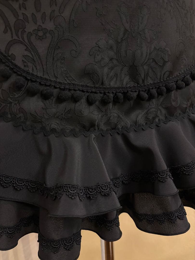 エプロン　ショート　黒ダマスクジャガード　黒フリル2段　フラメンコ 衣装