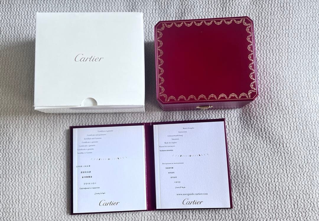 Cartier 時計 ボックスと保証書付き