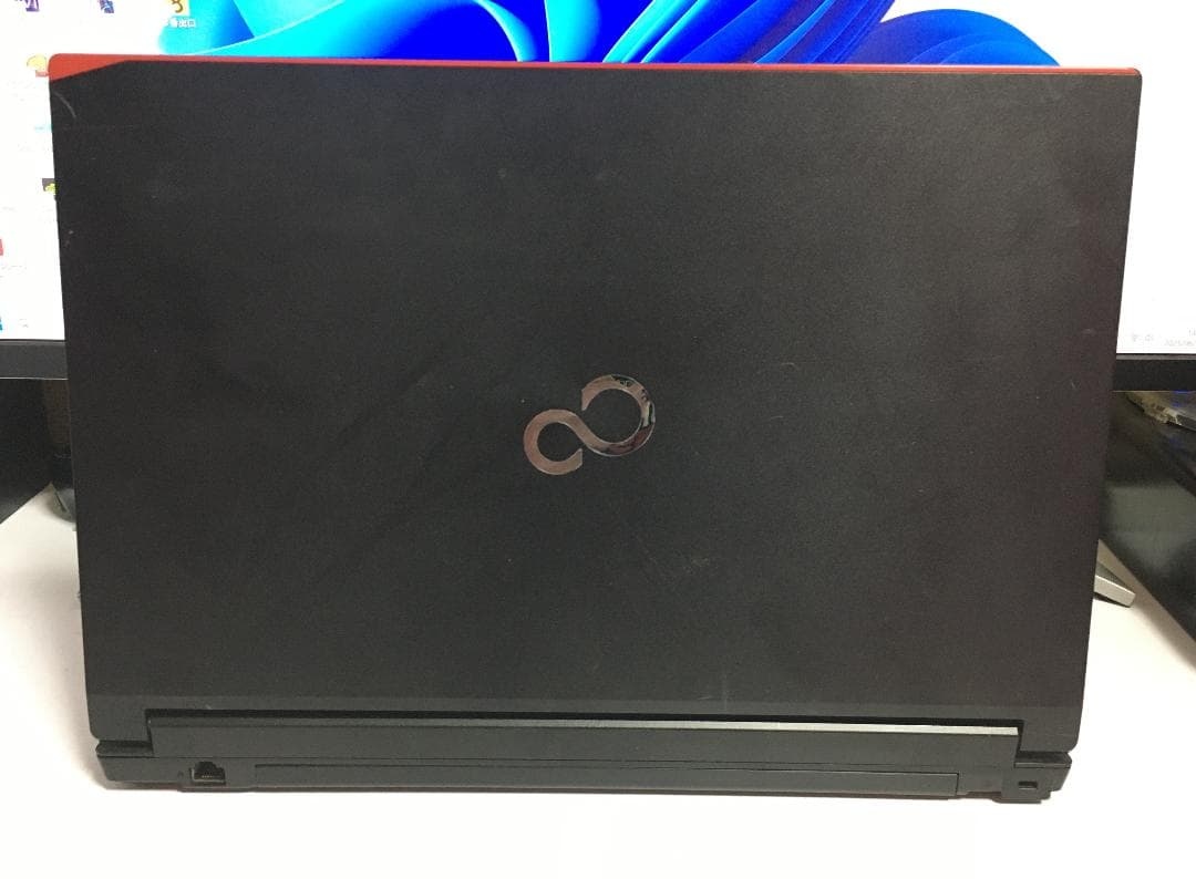 富士通 LIFEBOOK A573/G WindowsXP
