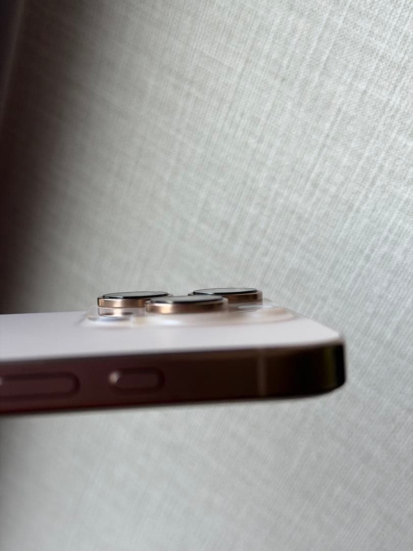 Apple iPhone16 Pro ゴールド　本体　本日のみこの価格で設定