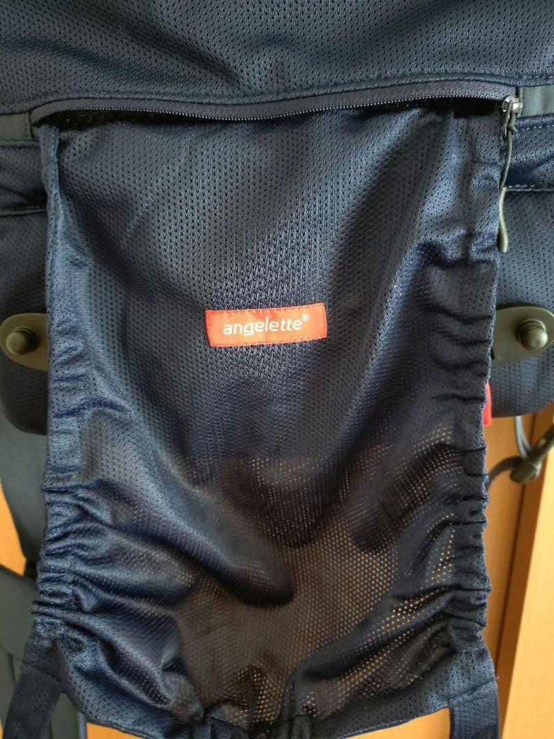 【ほぼ新品】アンジェレッテ　ベビーキャリア オン ネイビー　日本製　抱っこ紐