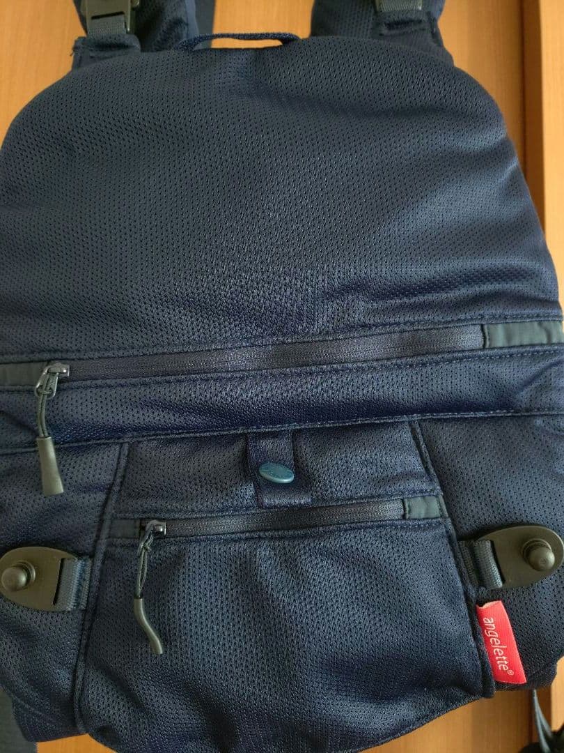 【ほぼ新品】アンジェレッテ　ベビーキャリア オン ネイビー　日本製　抱っこ紐