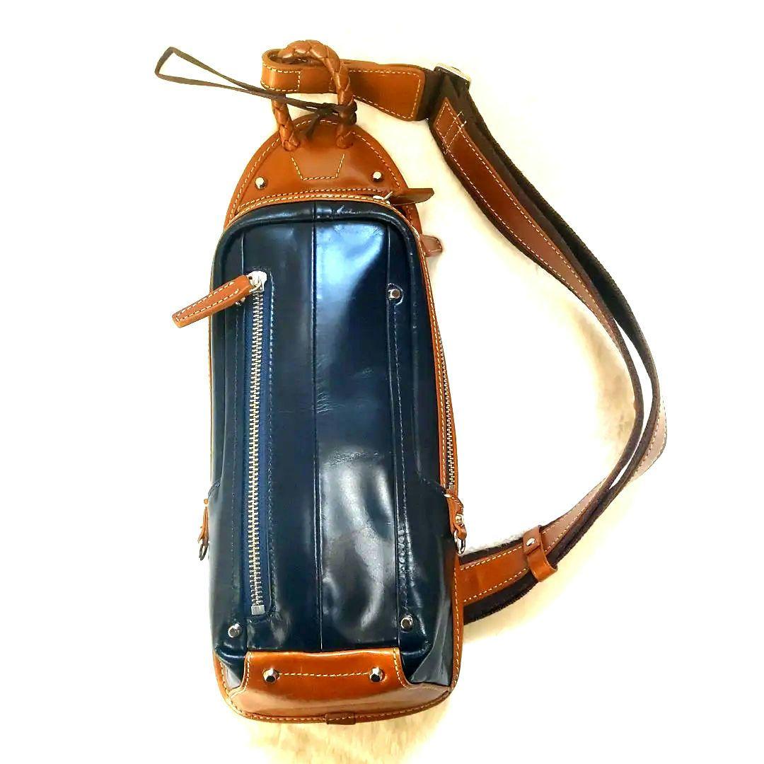 限定色CiaoチャオITALYレザーキーファノイ　ネイビー ボディバッグ未使用