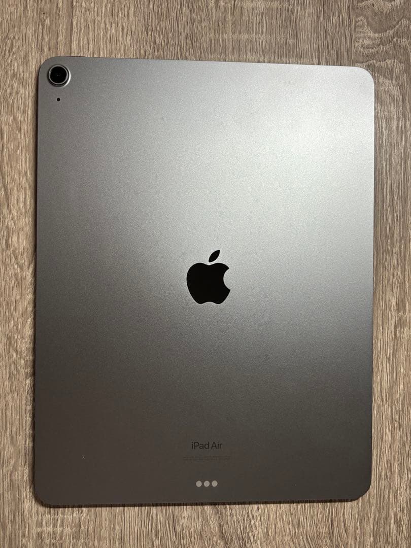 〈Lucia〉 IPad Air 13インチ 128GB WiFiモデル