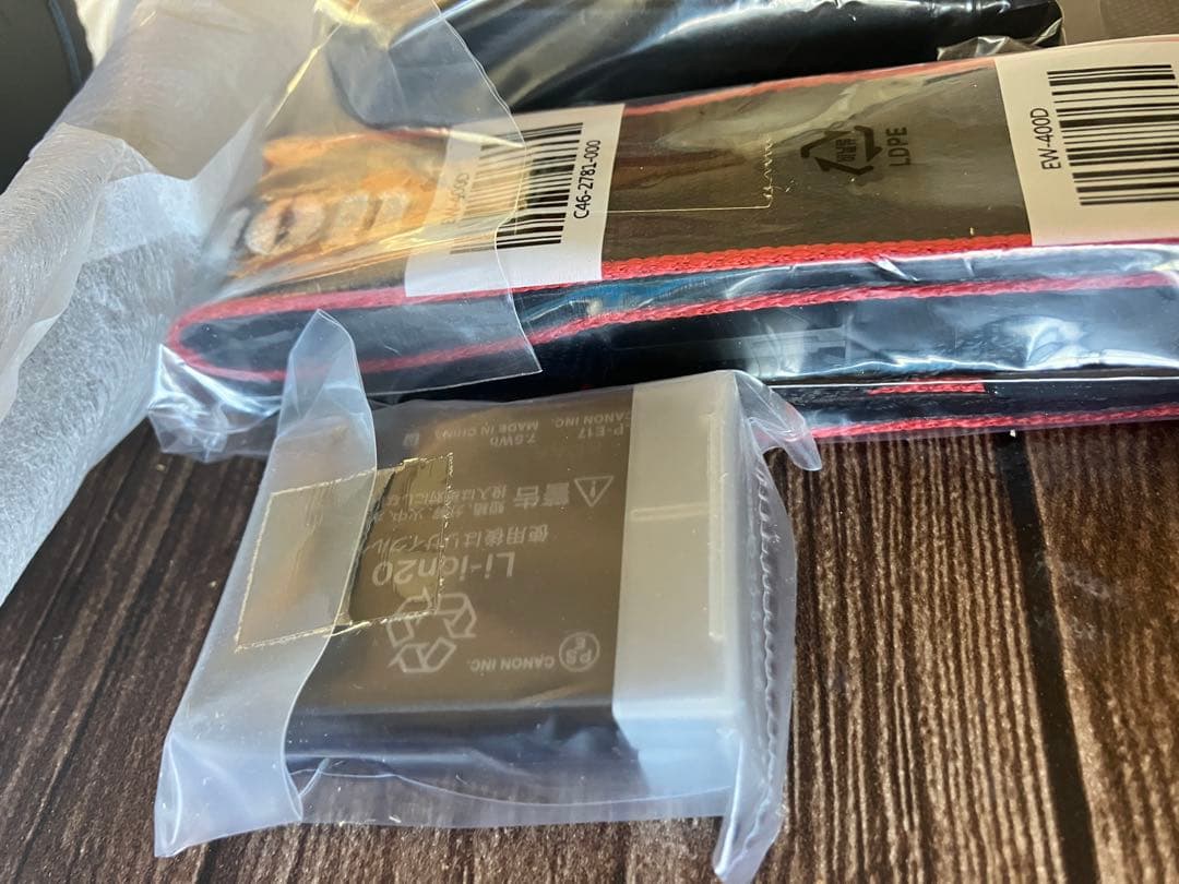 新品未使用品 CANON EOS Kiss X9 ボディ