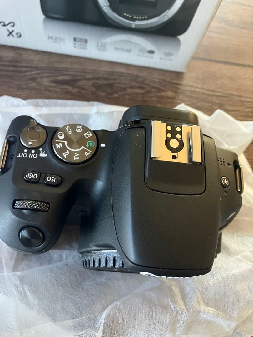 新品未使用品 CANON EOS Kiss X9 ボディ