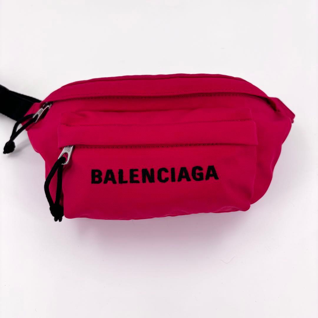 良品　バレンシアガ　ボディバッグ　レッド　ナイロン　ロゴ