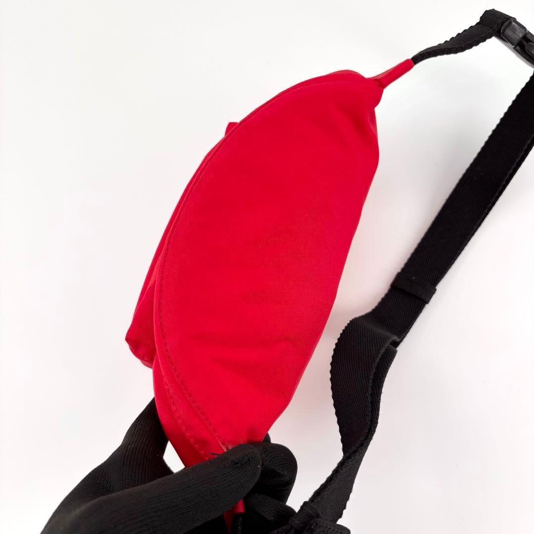 良品　バレンシアガ　ボディバッグ　レッド　ナイロン　ロゴ