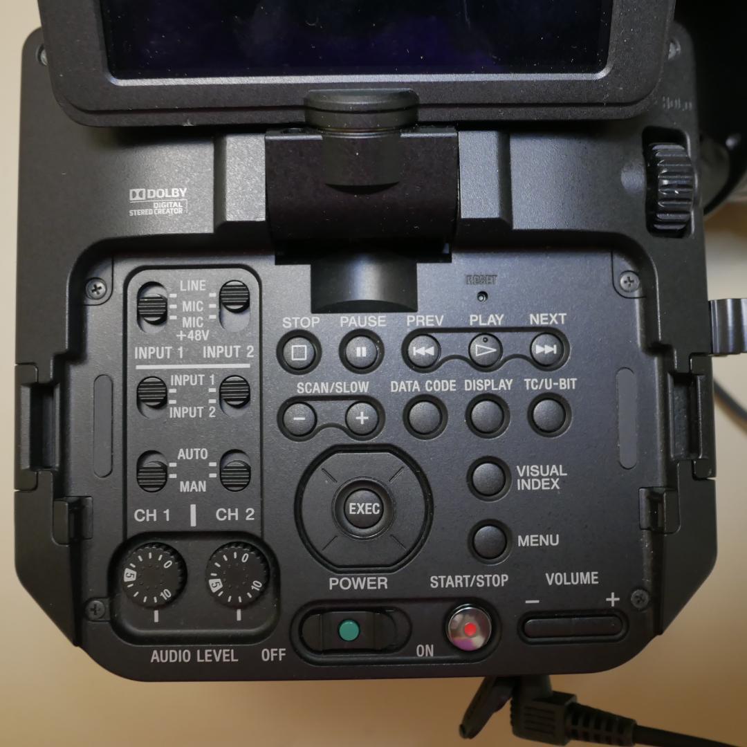 【美品】4KRAWライセンス済み！付属品付FS700R　電池メモリレコーダー併売