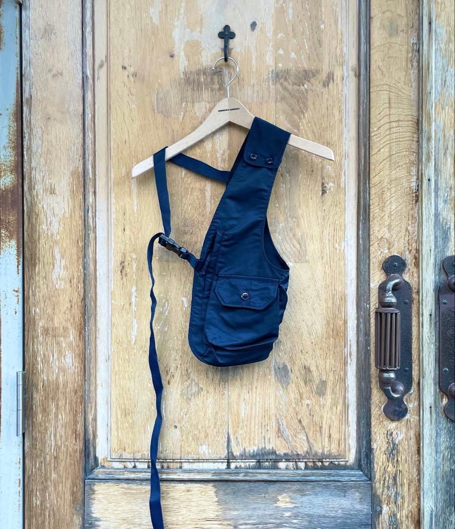 ●Engineered Garments ショルダーベスト フライトサテン