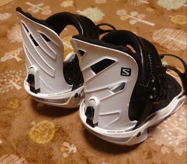 Salomon ビンディング RHYTHM