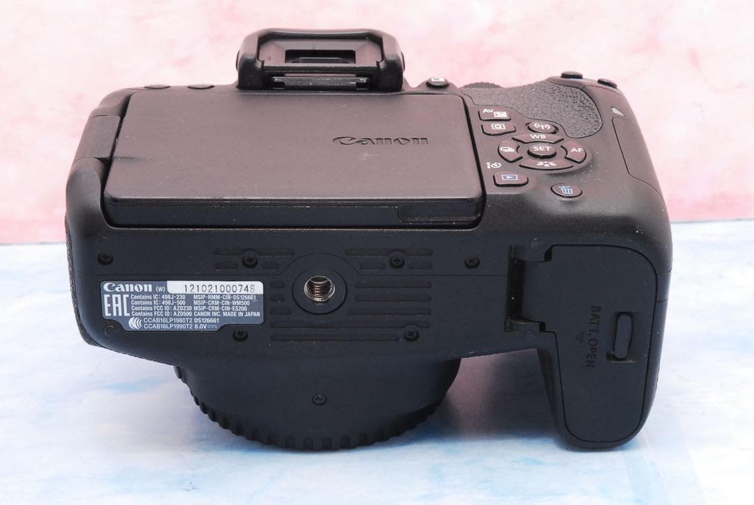 キャノン Kiss X9i●一眼レフカメラ●高性能STMレンズ●スマホ転送！