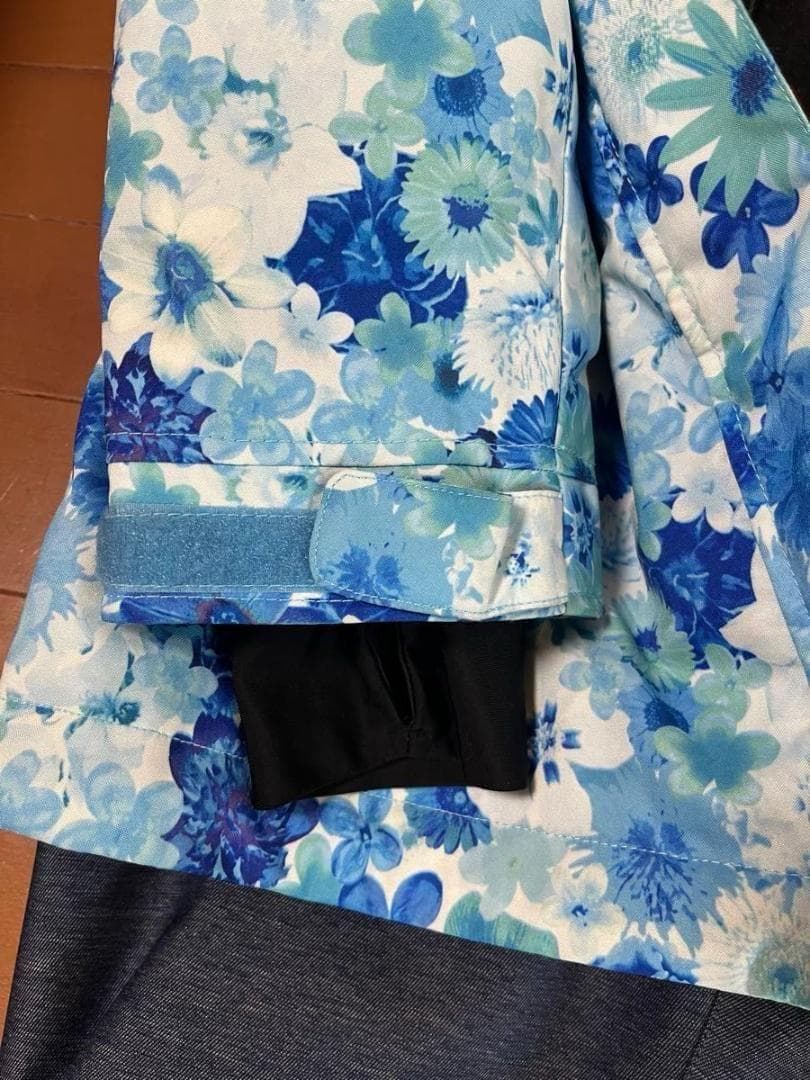 オンヨネ　スキーウェア　上下セット　Mサイズ