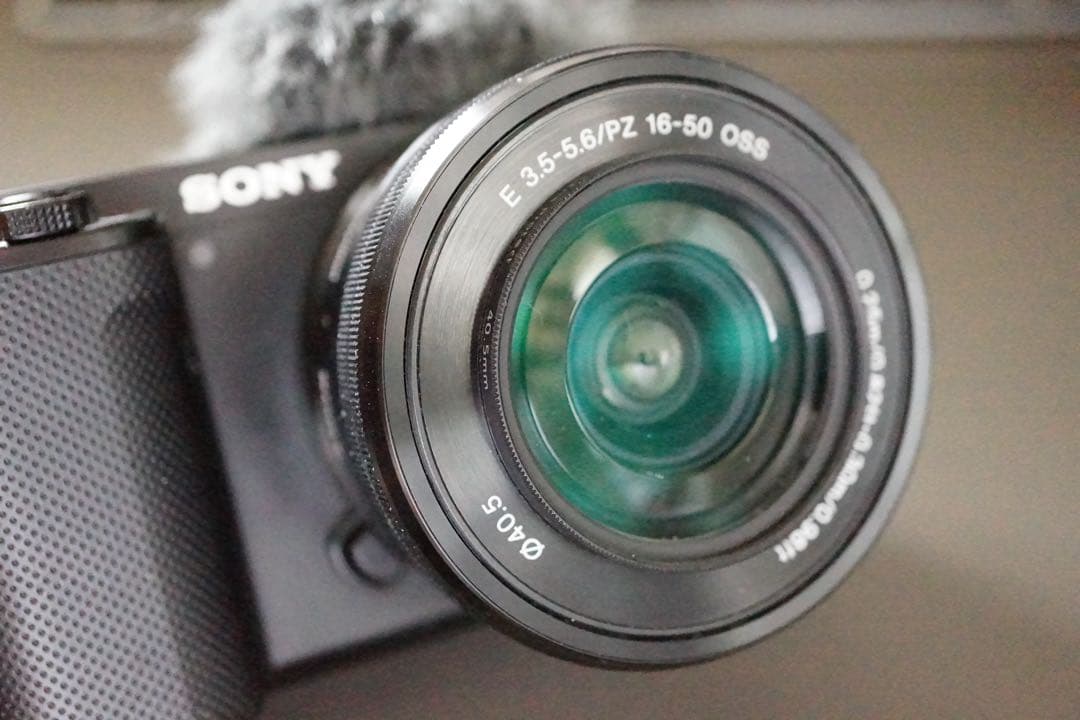 ソニー【Sony】ZV-E10 シューティンググリップ付き