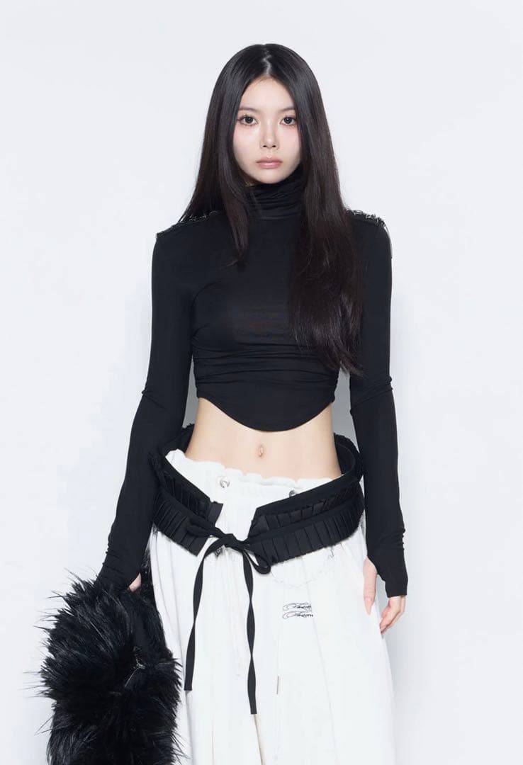 トップス theredthread S embellished shoulder tops