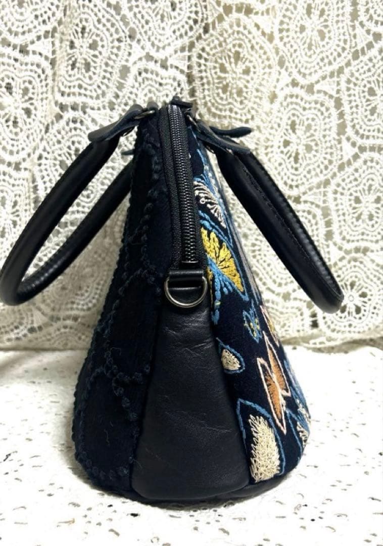 60131Ａミナペルホネンハンドメイドブガッティ　Ｍサイズ