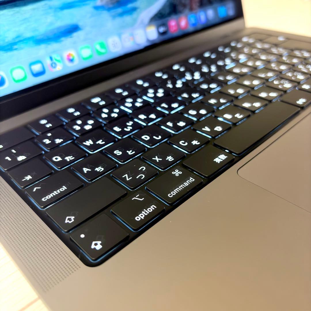 【超美品】MacBook Pro (M1, 14インチ) 1TB 32BG