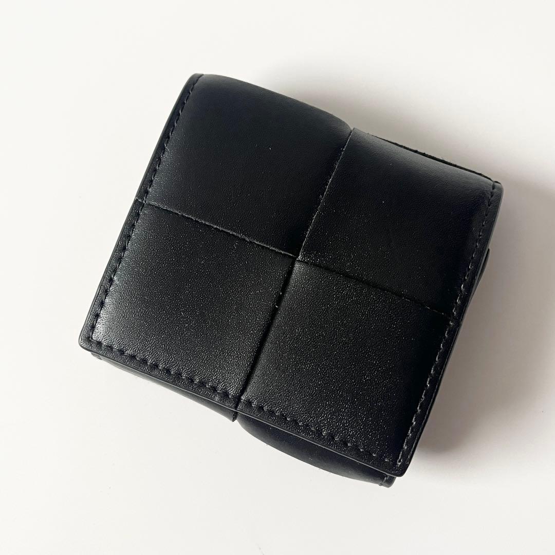 ボッテガヴェネタ　マキシイントレ　ケース　レザー　黒　ブラック　小銭入れ