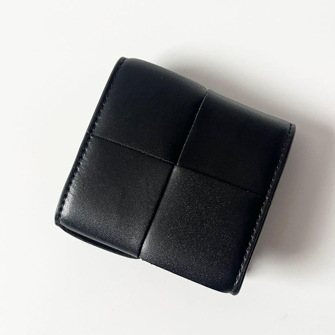 ボッテガヴェネタ　マキシイントレ　ケース　レザー　黒　ブラック　小銭入れ