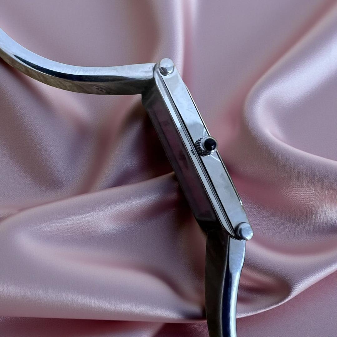 フォロー割【動作確認・電池交換済】GUCCI 腕時計1500 Lブレスウォッチ