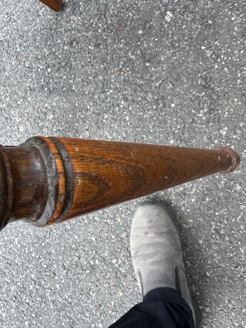 P*e様 アンティーク 木製 アームチェア 彫刻入り ダイニングチェア ヴィンテ