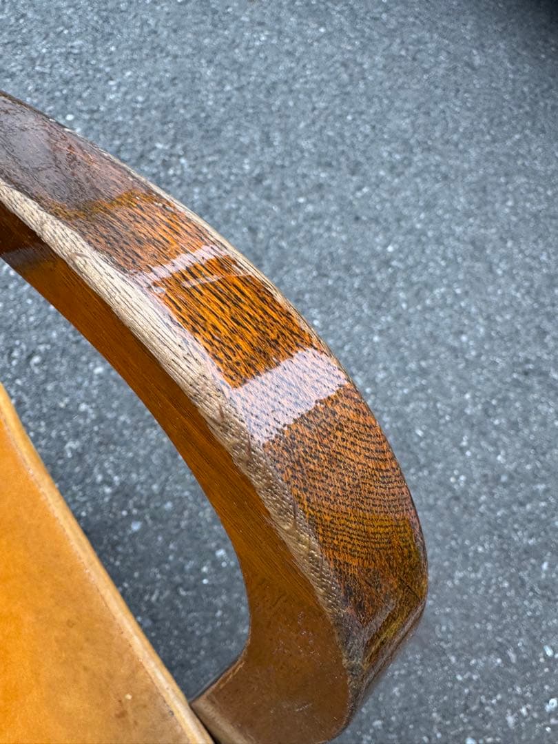 P*e様 アンティーク 木製 アームチェア 彫刻入り ダイニングチェア ヴィンテ