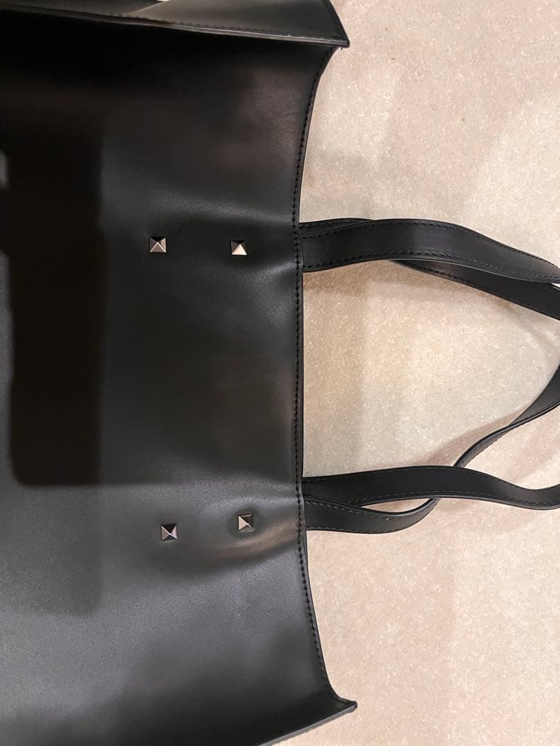 VALENTINO ブラック トートバッグ