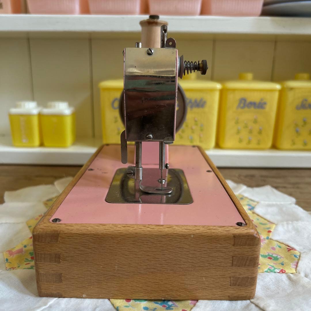 アンティーク　TOYソーイングミシン(ピンク)