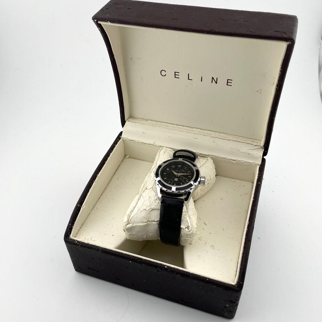 【稼働/新品電池】セリーヌ　トリオンフ　ラベニュー　腕時計　黒文字盤　ボーイズ