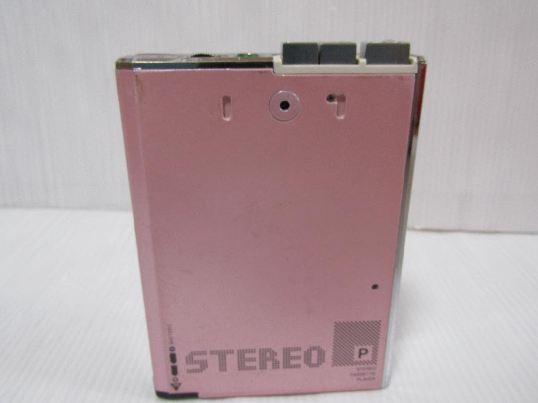 B0572 AIWA HS-P7 カセットプレーヤー(電源を確認しました)