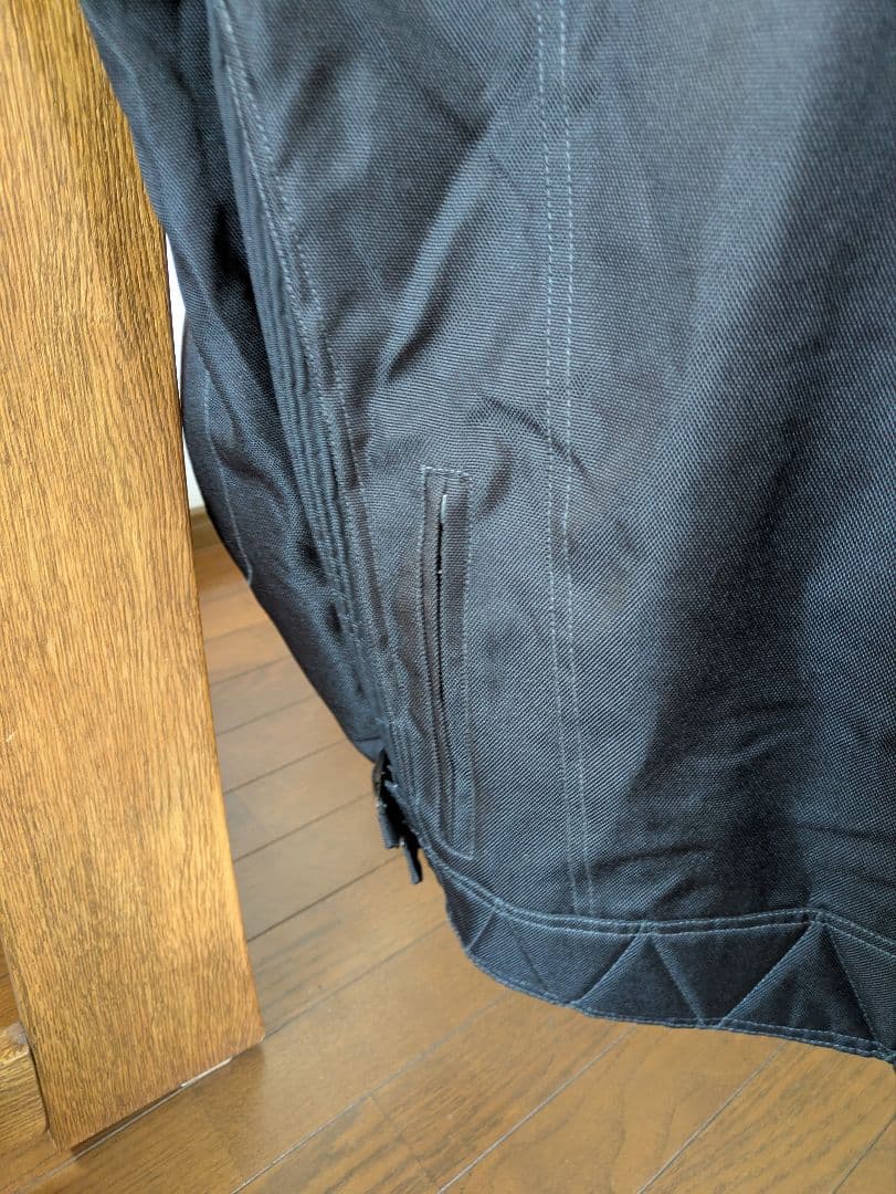 美品　BATES フード付きブラックライダースジャケット　ｌサイズ