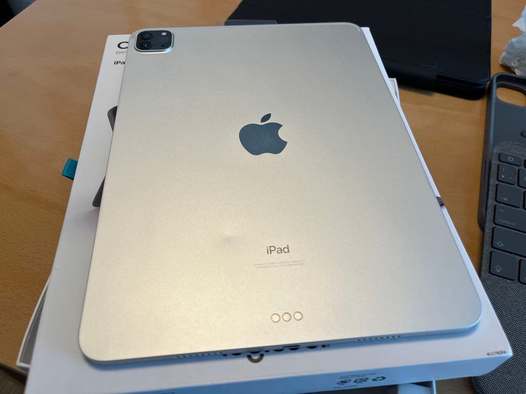 【容量100%】iPad Pro 11第3世代128GB、Combo Touch