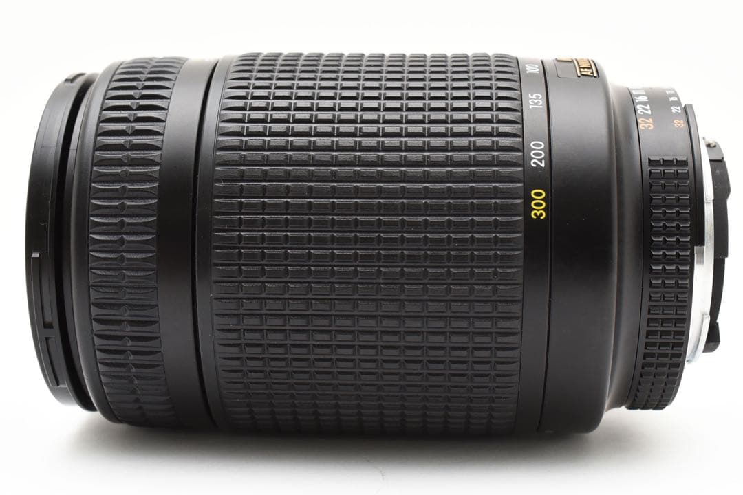 極美品　Nikon ED AF-NIKKOR 70-300mm 4-5.6 D